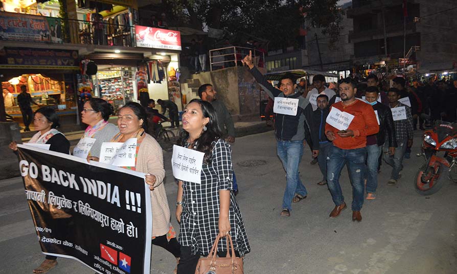 रामेछापको सदरमुकाम मन्थलीमा भारतविरुद्ध प्रदर्शन